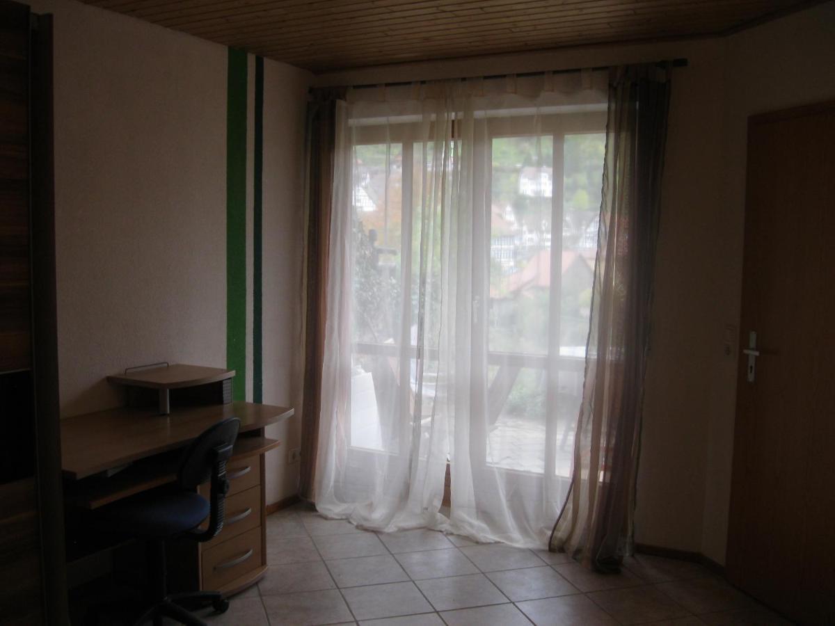 Urlaub Mit Blick Auf Schiltachs Fachwerkhaeuser Exterior foto